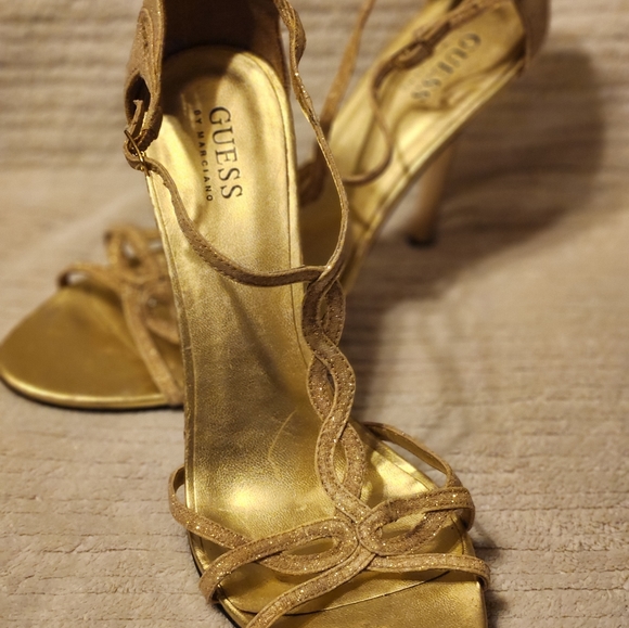 Gold Sparkle Guess Heels sz 10 T straps - Picture 3 of 11